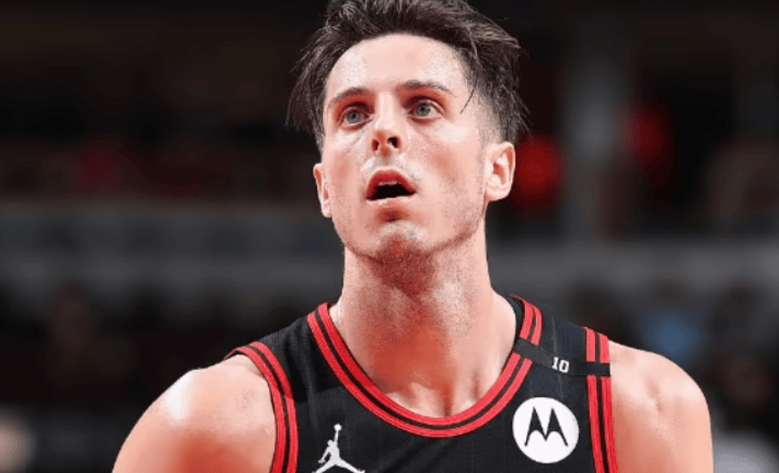 九游旧版本下载链接-从国际比赛日密尔沃基雄鹿备战CBA季后赛到芝加哥公牛今晨主帅复盘，今晨波士顿凯尔特人备战欧联的简单介绍