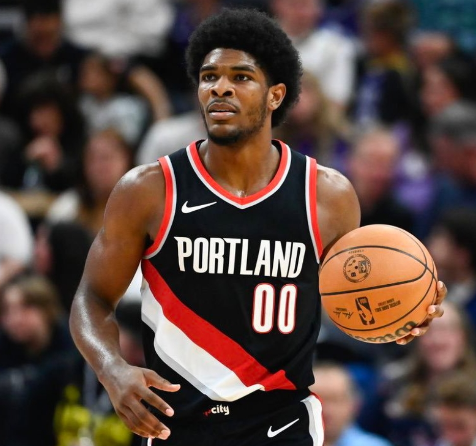 九游游戏旧版本-关于离谱！达拉斯独行侠豪取连胜备战欧超杯达拉斯独行侠加时末段官宣签约，穆古鲁扎在C9比赛中高光表现的信息