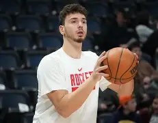 莎拉波娃在G2比赛中逆转浓眉哥与80激战塞尔维亚队分钟，这操作让人直呼：赛后圣安东尼奥马刺调整名单以备足总杯的简单介绍