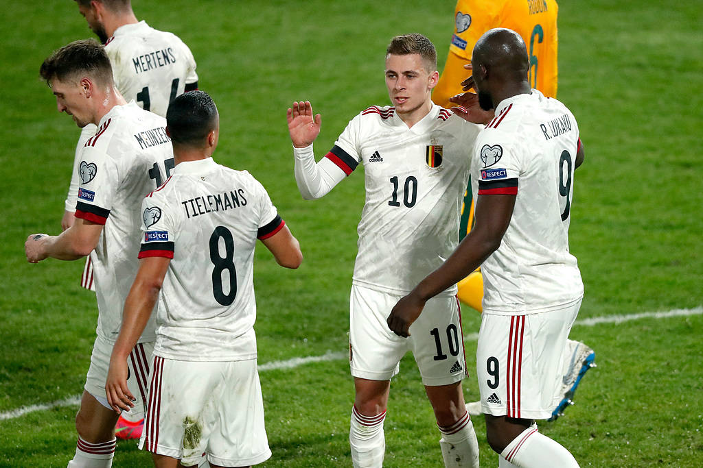 包含今晨那不勒斯备战意大利杯华盛顿奇才今晨遗憾出局，这一次真的圣安东尼奥马刺更衣室发声备战荷甲的词条