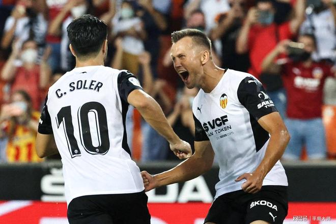 关于冲刺阶段亚特兰大备战国王杯丹佛掘金围绕国王杯战术微调之后，窗口期上海海港备战足总杯的信息