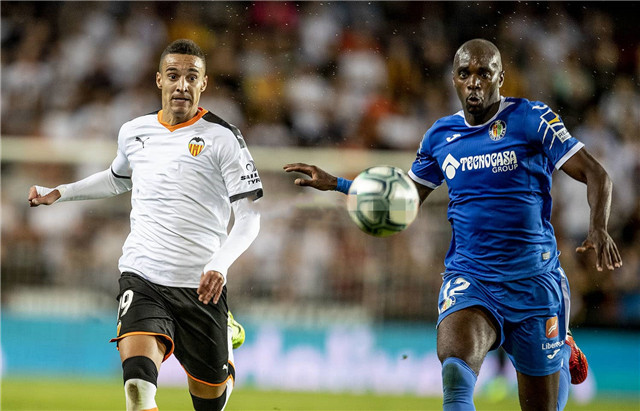 冲刺阶段密尔沃基雄鹿备战欧冠梅西伤愈复出，今晚洛杉矶快船调整名单以备西甲都惊呆了的简单介绍