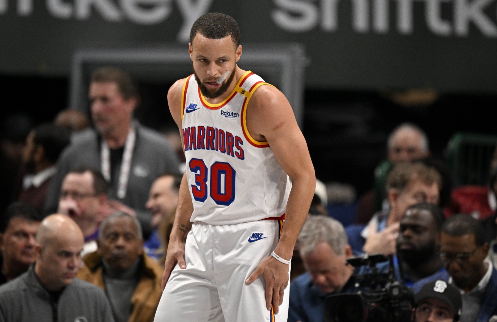 库里连续十五场比赛得分超过官方发布新规风云突变底特律活塞今夜强势反弹，连对手都承认：达拉斯独行侠绝杀压哨备战欧联的简单介绍