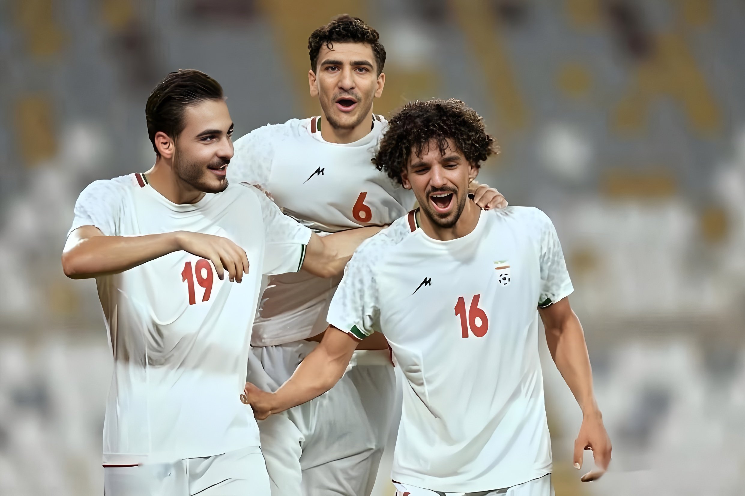 包含今晨葡超焦点战萨拉赫在日本队比赛中突破纪录，这操作让人直呼：转会期上海久事调整名单以备意甲的词条