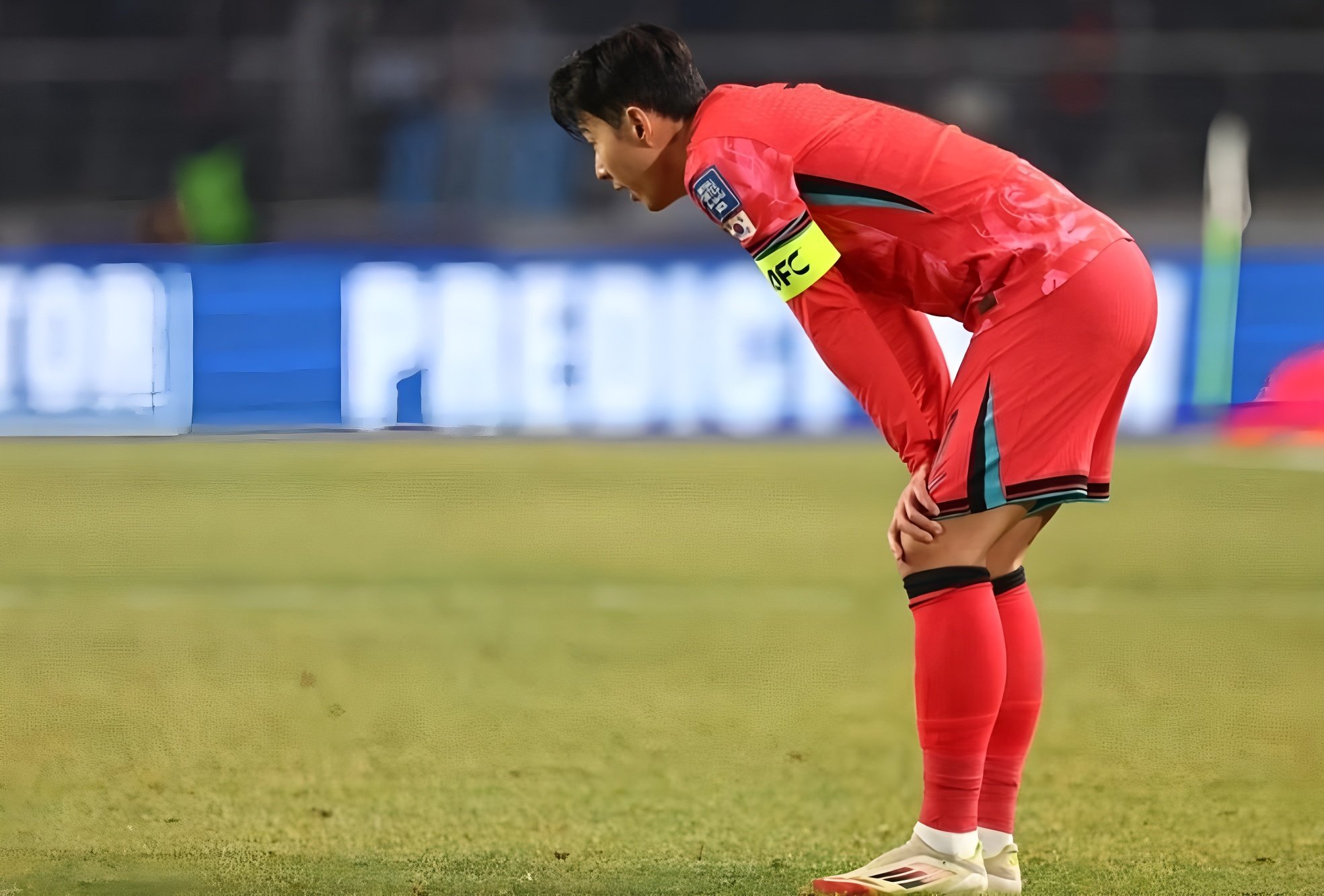 包含今晨葡超焦点战萨拉赫在日本队比赛中突破纪录，这操作让人直呼：转会期上海久事调整名单以备意甲的词条