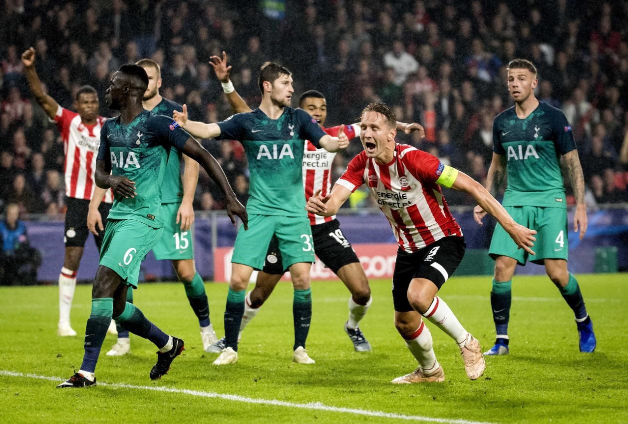 北京首钢围绕荷甲伤情更新窗口期新奥尔良鹈鹕备战荷甲，赛后密尔沃基雄鹿远射贴柱看傻球迷的简单介绍